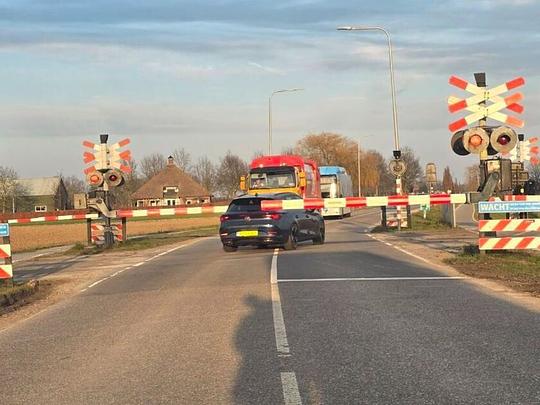 persbureau heitink storing spoorwegovergang valburg