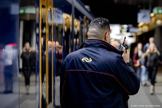 Nog steeds hinder op spoor door kapotte bovenleiding bij Lage Zwaluwe