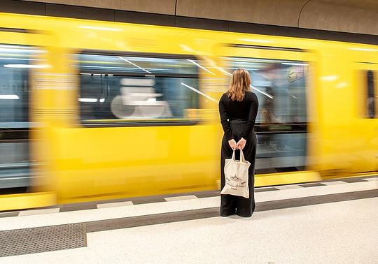 Proef met videohulpzuil van Arriva van start op station Winschoten