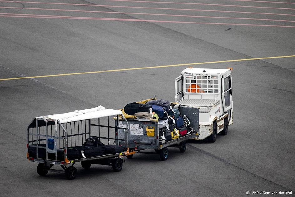 Het aantal klagers over zwaar bagagewerk Schiphol is verdubbeld