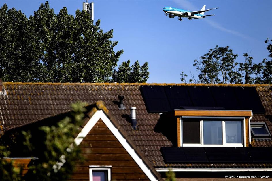 Gemeente: nog geen oplossing voor last zonnepanelen bij Schiphol