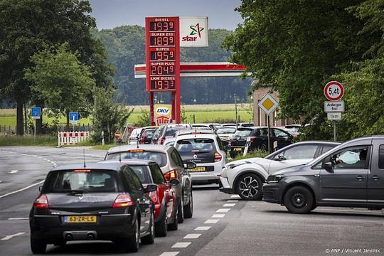 Tanken aan Duitse pomp steeds goedkoper