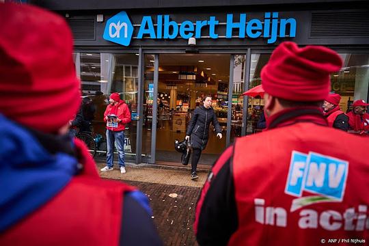 FNV: stakingen medewerkers distributiecentra Albert Heijn gaan gewoon door