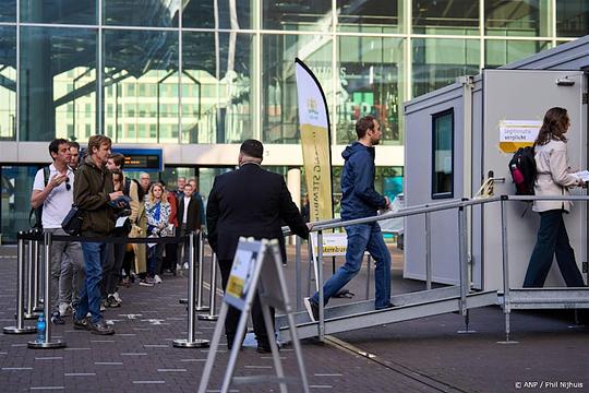 Europese verkiezingen: stembureaus op stations goed bezocht