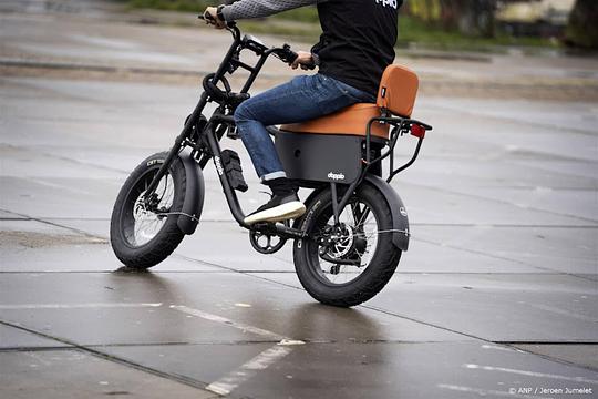 VVD wil helmplicht en rijbewijs voor fatbikes