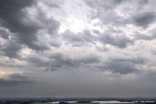 Code geel vanwege onweer op pinkstermaandag