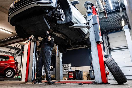 Garagepersoneel en fietsenmakers gaan opnieuw regionaal staken