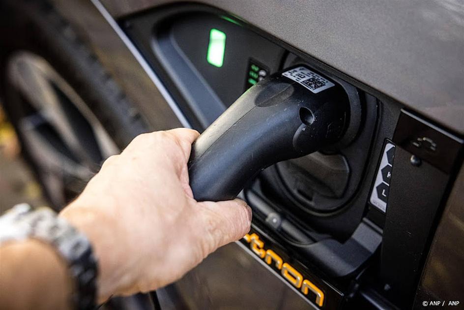 Particulieren afwachtend wat betreft aankoop elektrische auto