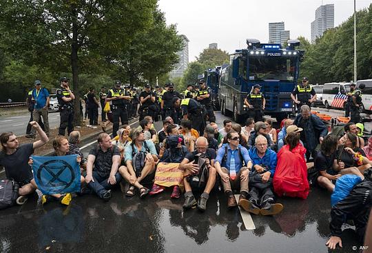 Klimaatactivisten blokkeren voor vijfde dag op rij deel van A12