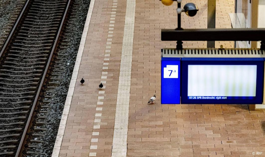 Kapotte spoorbrug: geen treinen tussen Rotterdam en Schiedam