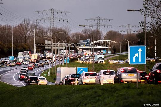 Grote drukte op wegen Papendrecht door afsluiting A15