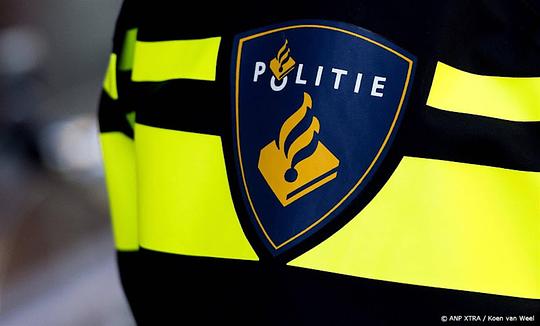 Zo'n 25 deelnemers illegaal auto-evenement in Emmen krijgen boete van politie