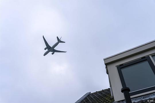 Inspectie Leefomgeving en Transport dreigt KLM met dwangsom vanwege ongeoorloofde nachtvluchten