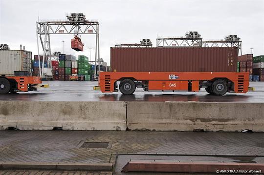Nederlandse export krimpt weer na korte opleving