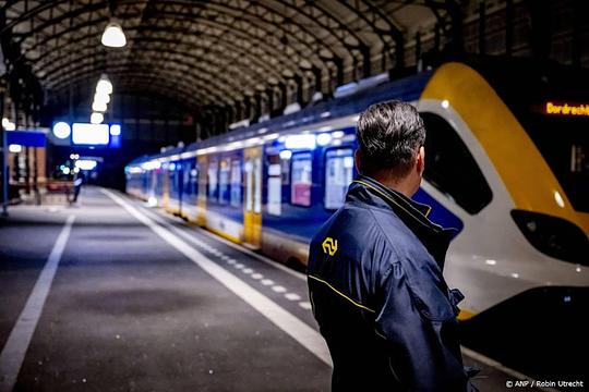 Vanochtend nog geen treinverkeer mogelijk tussen Rotterdam en Den Haag HS