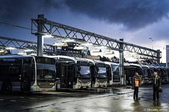 Noodlijdende bussenmaker Ebusco voert miljoenenbesparingen door