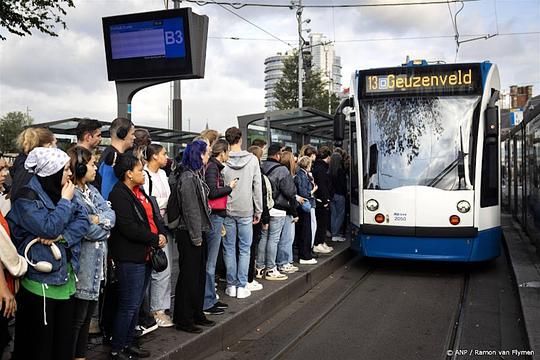 Kabinet bezuinigt 110 miljoen euro op openbaar vervoer in drie grote steden