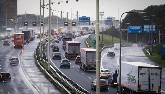 Regen en ongelukken: drukke ochtendspits vanochtend