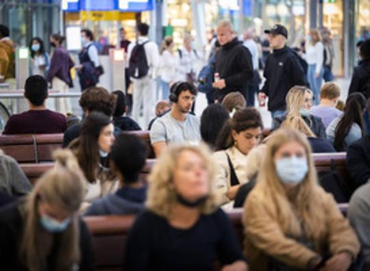 Oproep om meer thuis te werken nog niet terug te zien in gebruik trein en bus