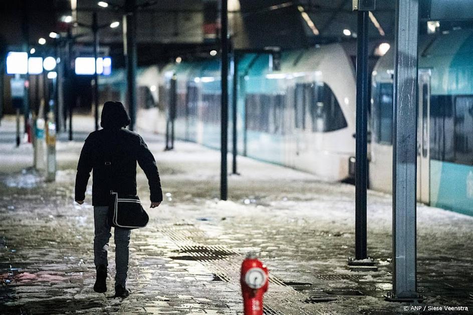 Geen treinen in noorden en oosten: rustig op stations