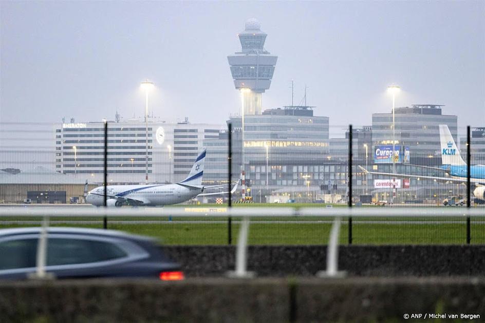 Kabinet ontziet luchtvaart: krimp Schiphol niet nog groter