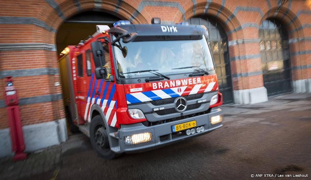 Brand boten Hoorn onder controle: geen slachtoffers