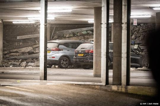 Eerste auto's gehaald uit ingestorte parkeergarage Nieuwegein