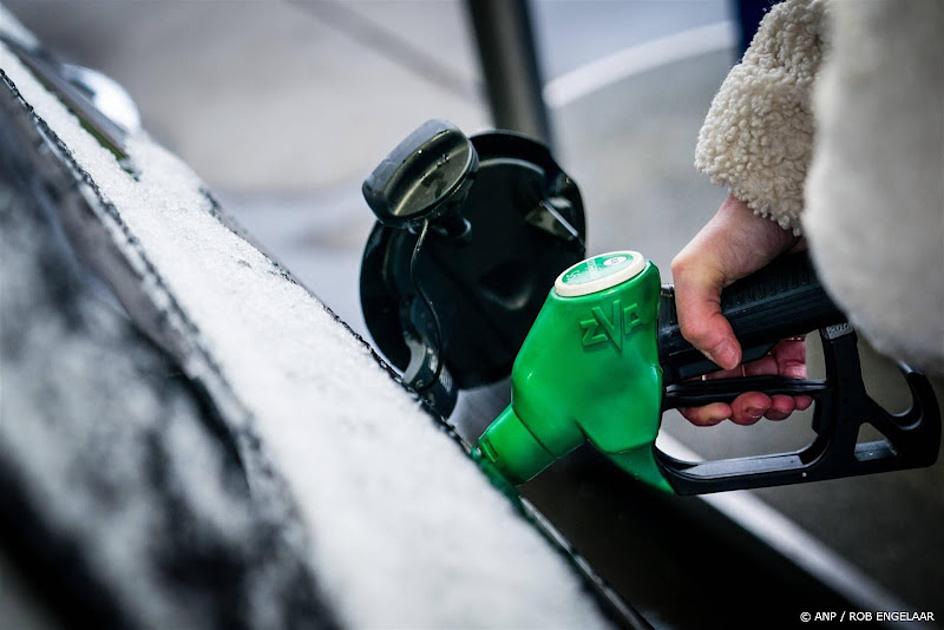 Lagere prijzen brandstof drukken inflatie