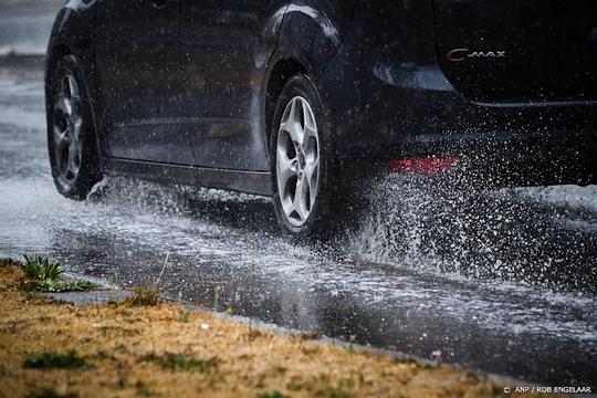 Dinsdagmiddag in het hele land code geel vanwege stevige onweersbuien met hagel