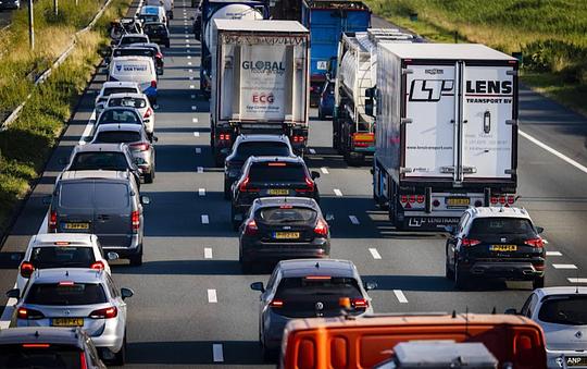 Noord-Holland verhoogt wegenbelasting maar blijft goedkoopste provincie