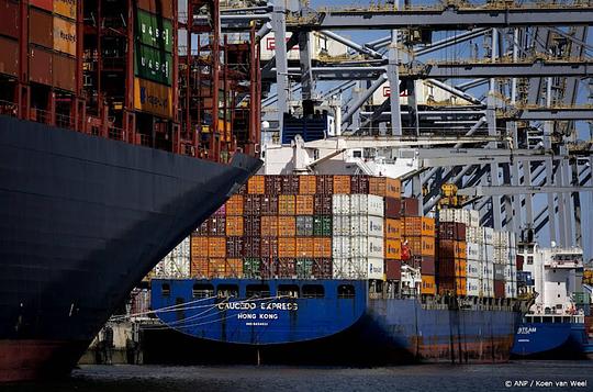 Export Nederlandse goederen vorig jaar minder waard