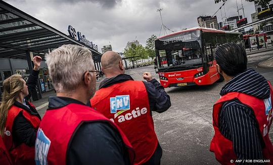 FNV-leden gaan akkoord met nieuwe cao streekvervoer, nieuwe acties definitief van de baan