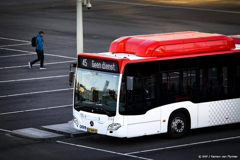 Den Haag past honderden perrons bushaltes aan om schone bussen