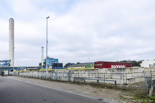 Nachtploeg steenwolproducent Rockwool staakt in de nacht van woensdag op donderdag